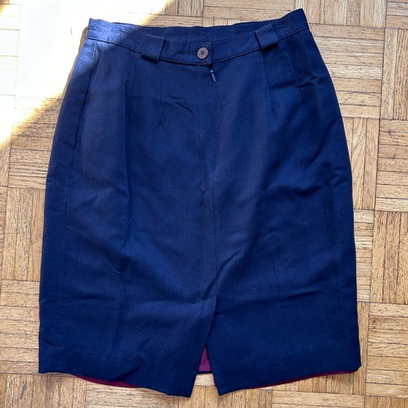 Vintage navy blue a-line skirt with pockets - Picture 2 of 3